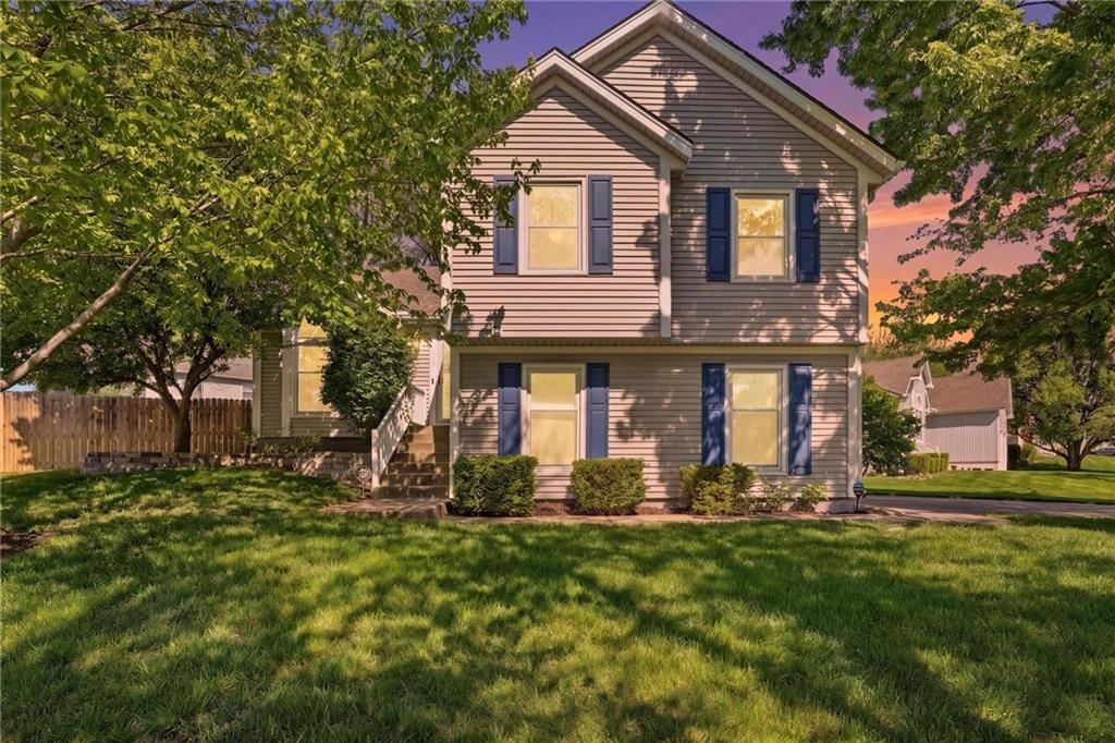 7328 N Oakland Avenue — photo 31