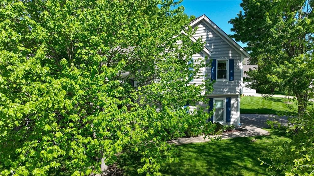 7328 N Oakland Avenue — photo 34