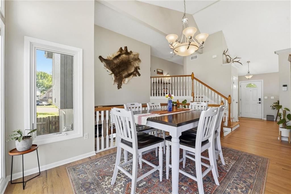 7328 N Oakland Avenue — photo 9