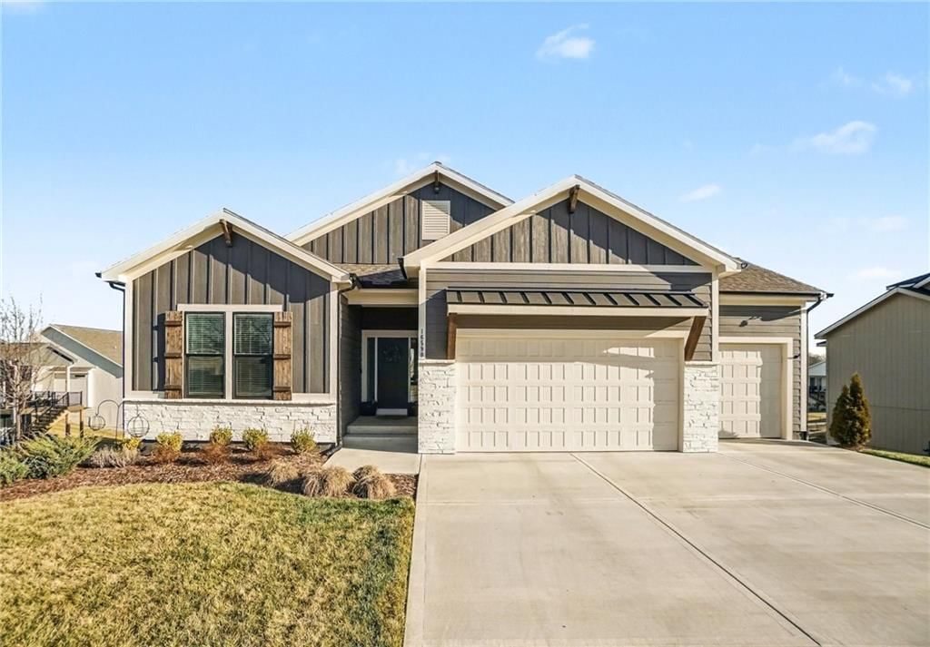 16590 NW 124 Street, Platte City, MO