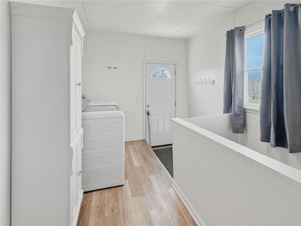 1002 S Hughes Street — photo 29