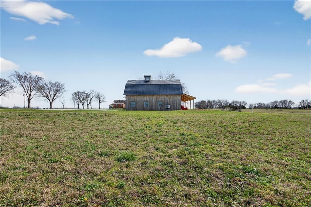 29990C S 2725 Road — photo 34