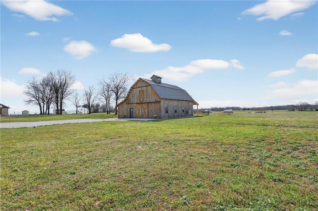 29990C S 2725 Road — photo 41