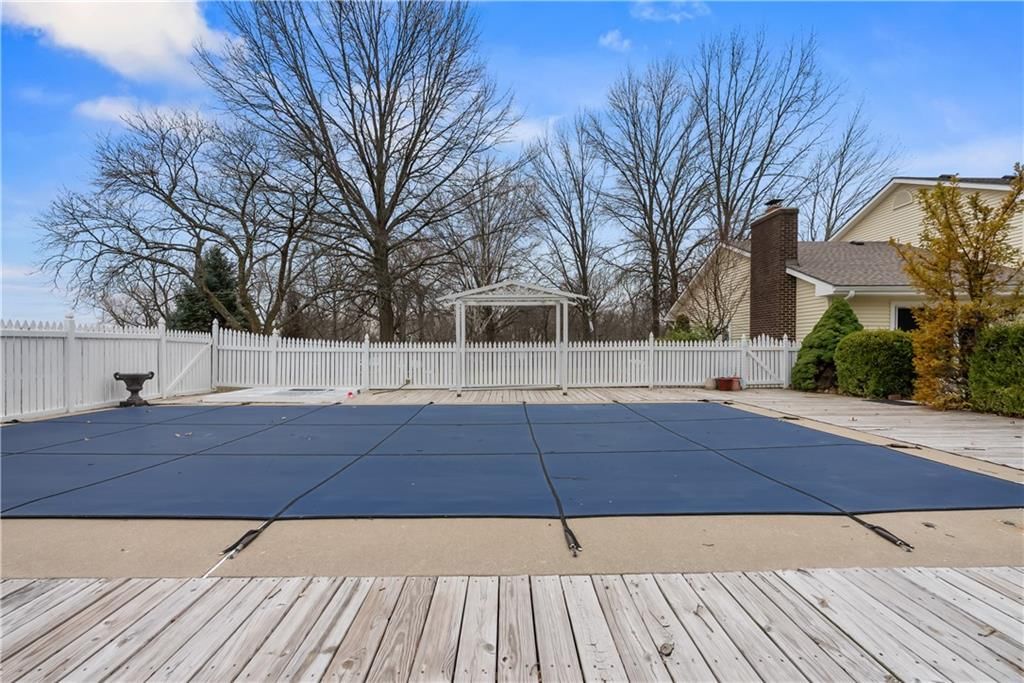 26612 E BLUE MILLS Road — photo 42