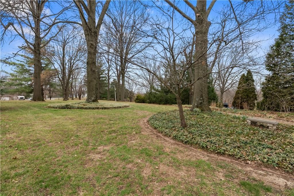26612 E BLUE MILLS Road — photo 47