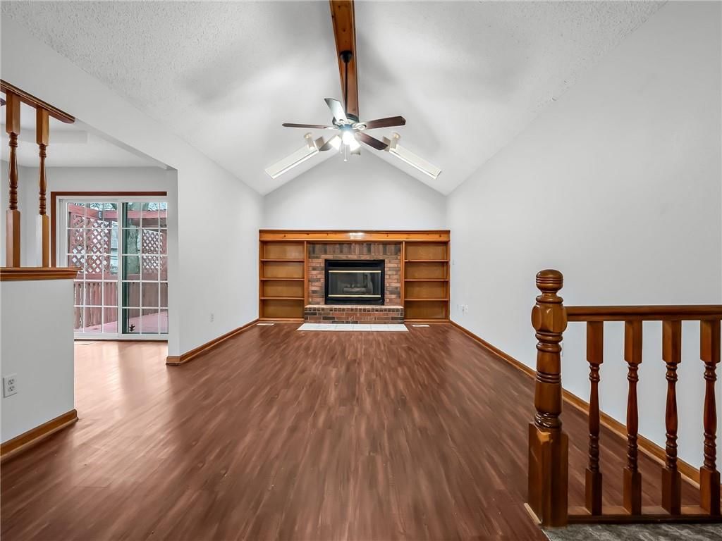 1302 Huntington Circle — photo 4