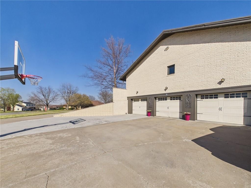 634 Fairway Lane — photo 52