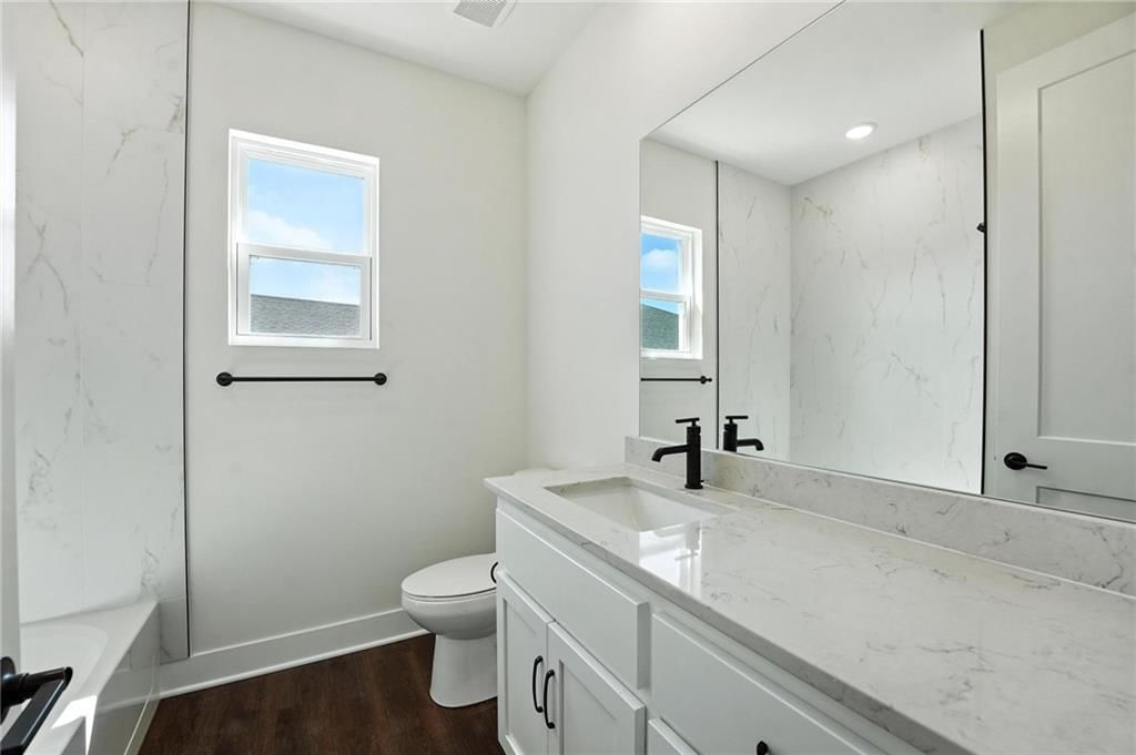 32719 W 176th Terrace — photo 5
