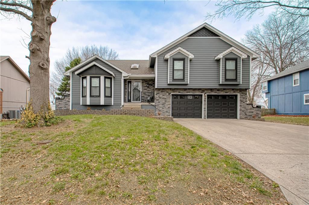 1708 SE 7th Terrace, Lee's Summit, MO
