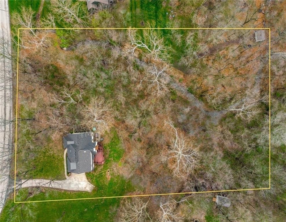 7317 N Nevada Avenue, Parkville, MO