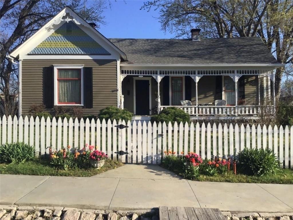 418 Main Street, Arrow Rock