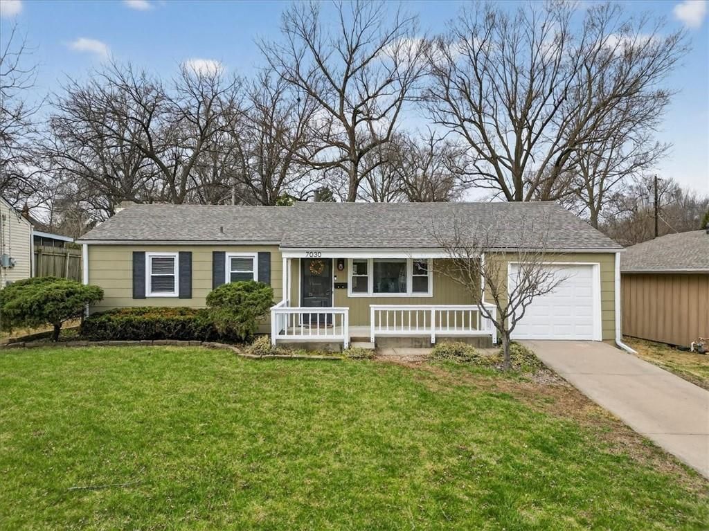 7030 Barkley Street, Overland Park, KS