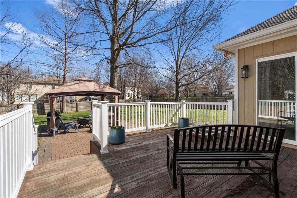 2219 SW Park Avenue — photo 48