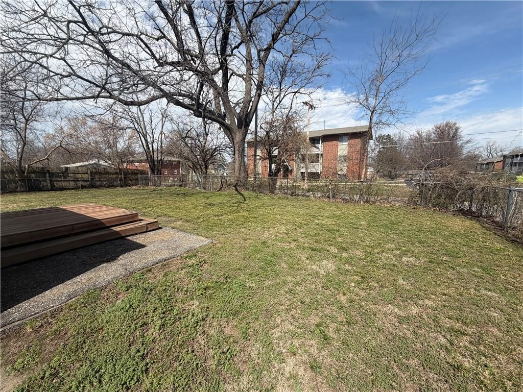 2602 Essex Avenue — photo 3