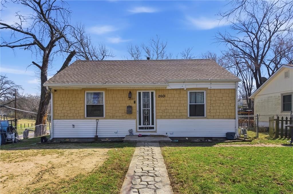 2601 S 28th Street — photo 1