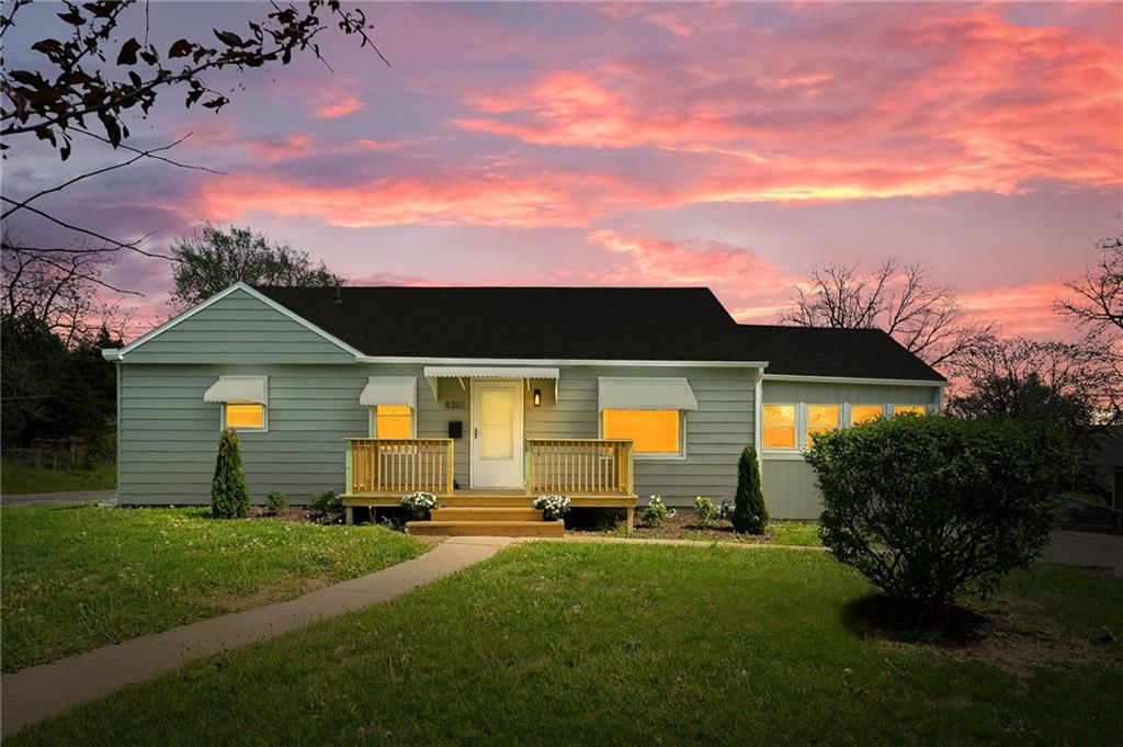 8301 Highland Avenue, Kansas City, MO