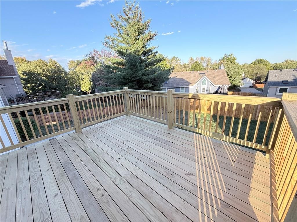 Photo 28 of 34 - 7115 N Corrington Avenue