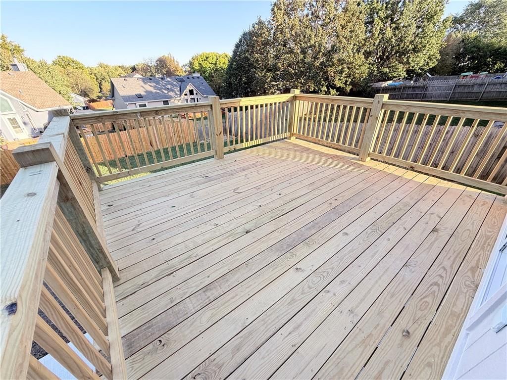 Photo 29 of 34 - 7115 N Corrington Avenue