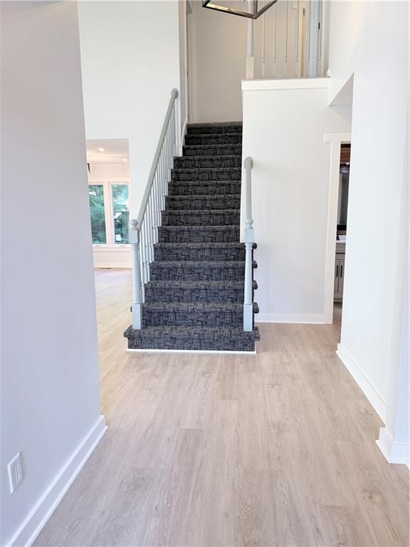 Photo 5 of 34 - 7115 N Corrington Avenue