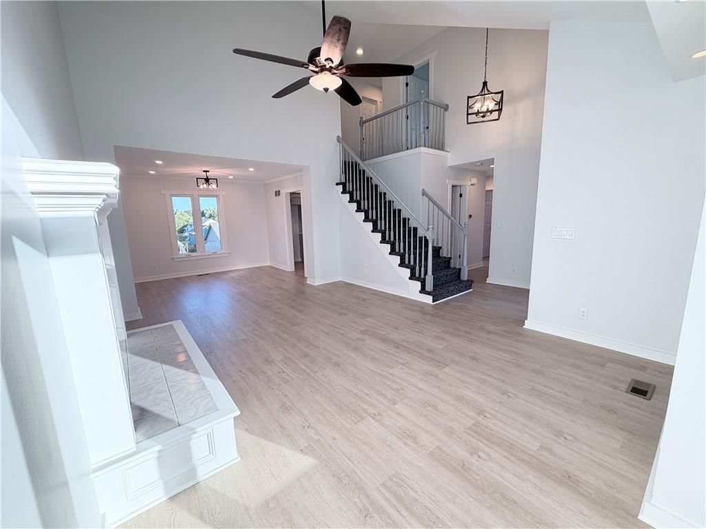 Photo 8 of 34 - 7115 N Corrington Avenue