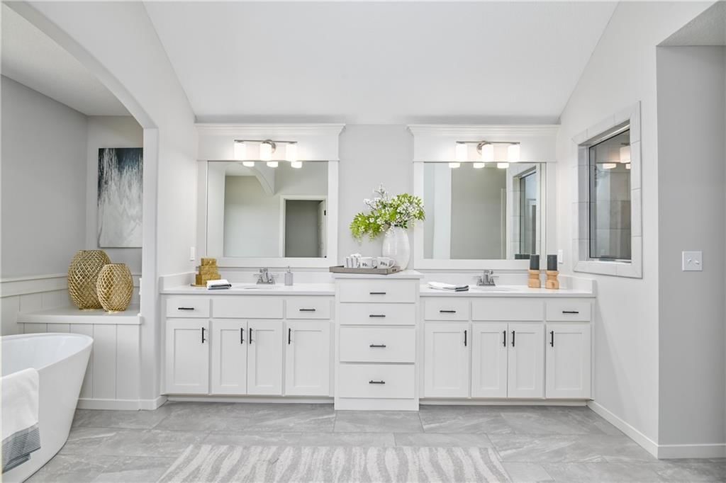 2243 W Elm Terrace — photo 34