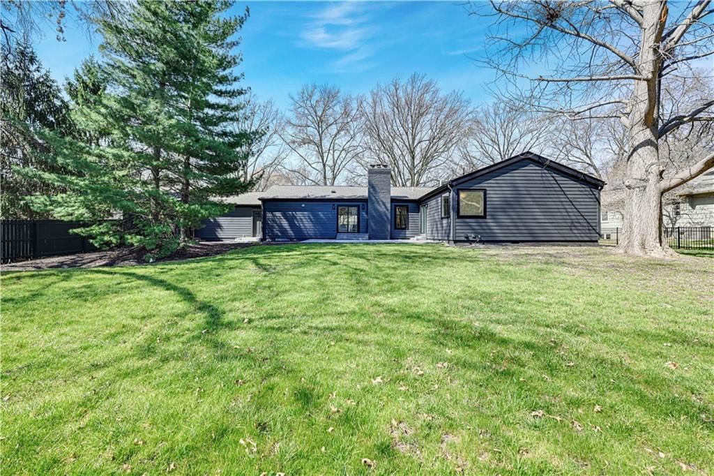9427 WENONGA Road — photo 44