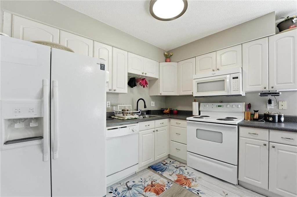 10027 W 52nd Street — photo 6
