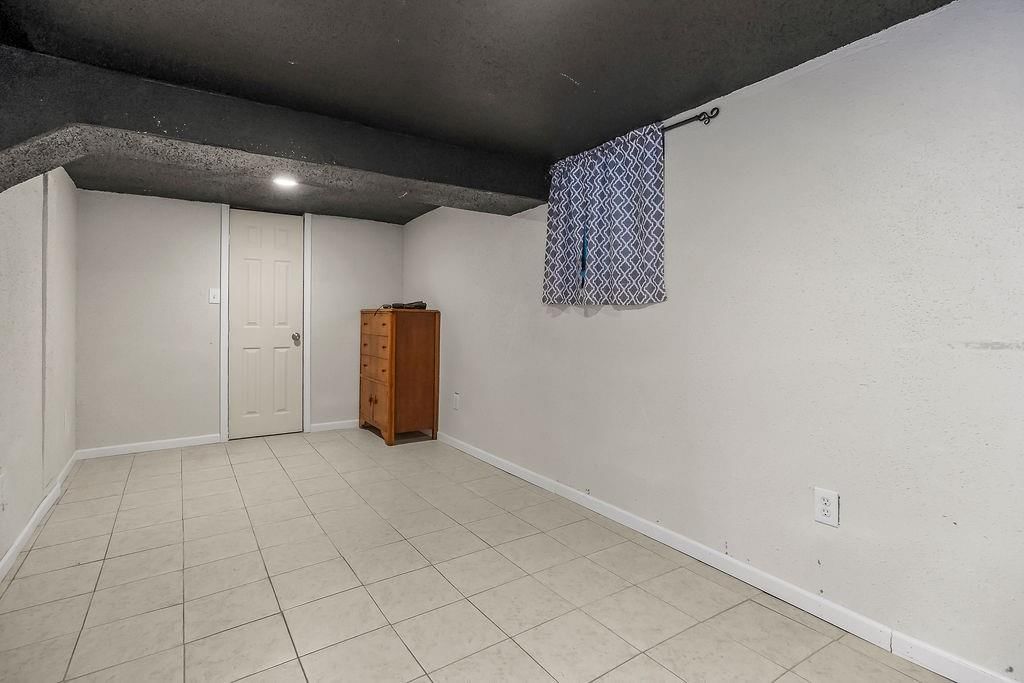 3307 Agnes Avenue — photo 13