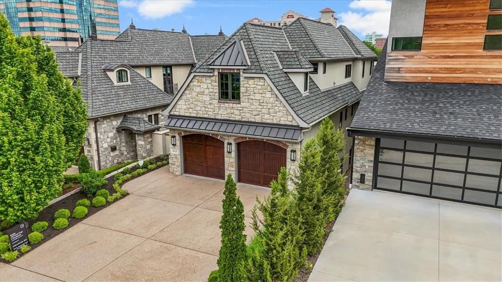 4635 Jarboe Street, Kansas City, MO