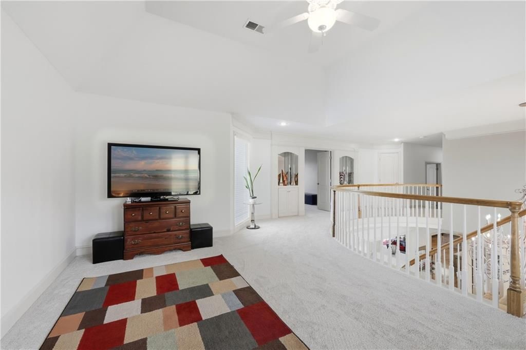 9227 Redbud Lane — photo 32