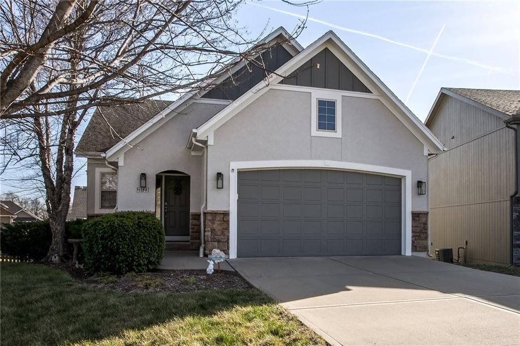 21723 Massa Circle, Peculiar, MO