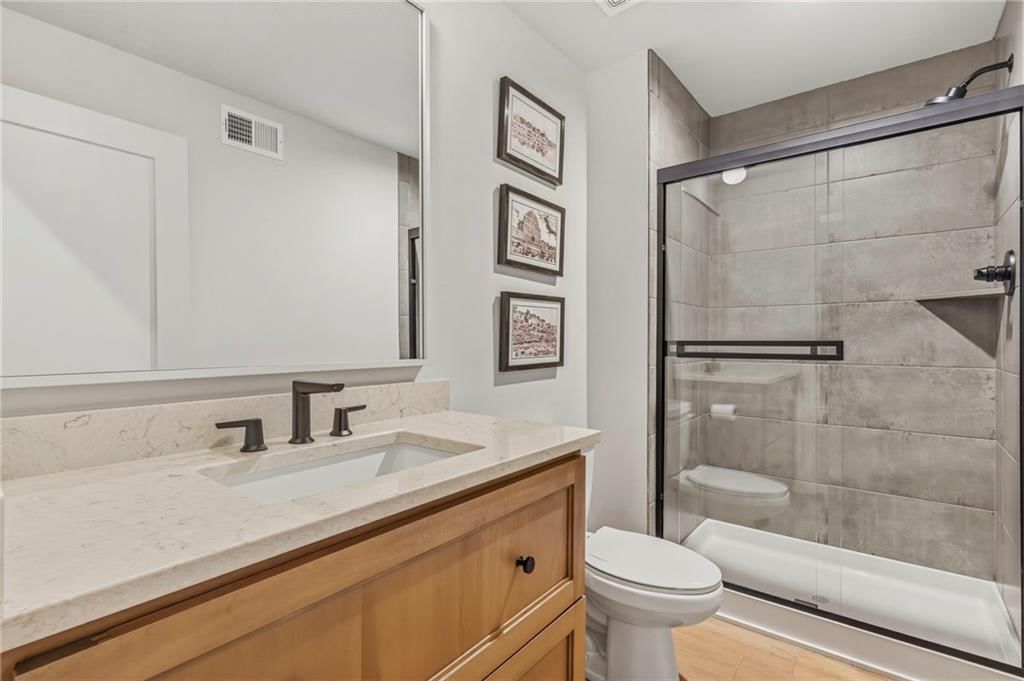16920 Rosehill Street — photo 33