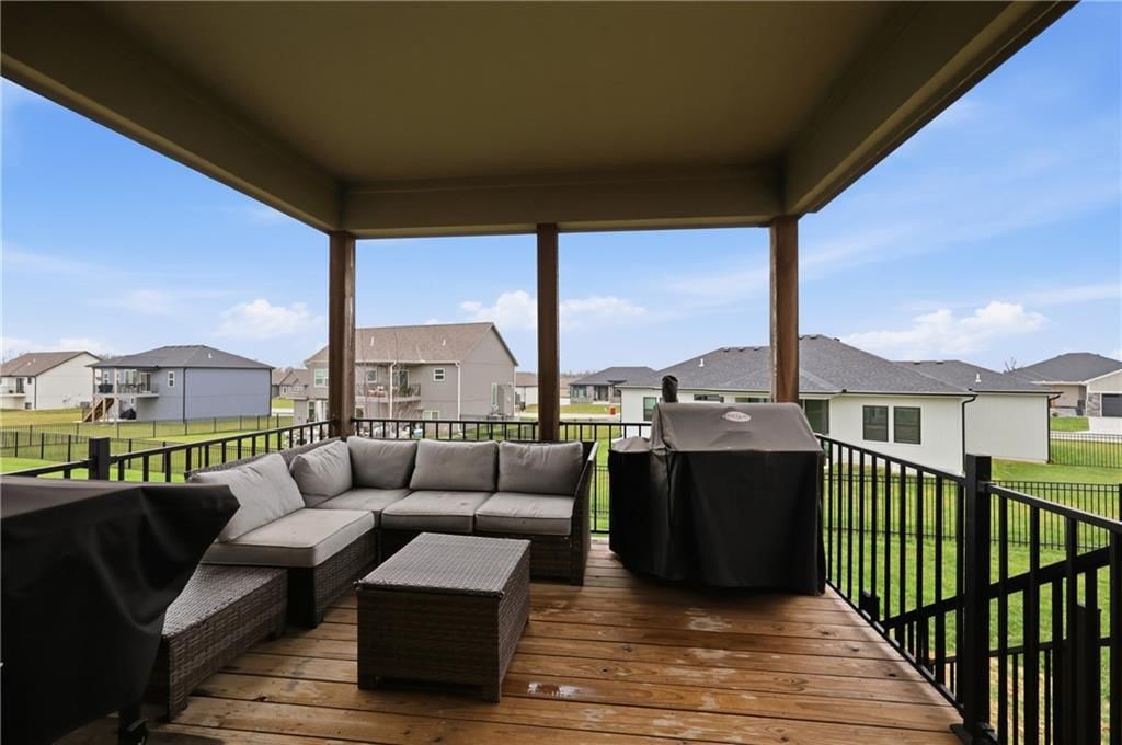 808 W Solomon Drive — photo 32