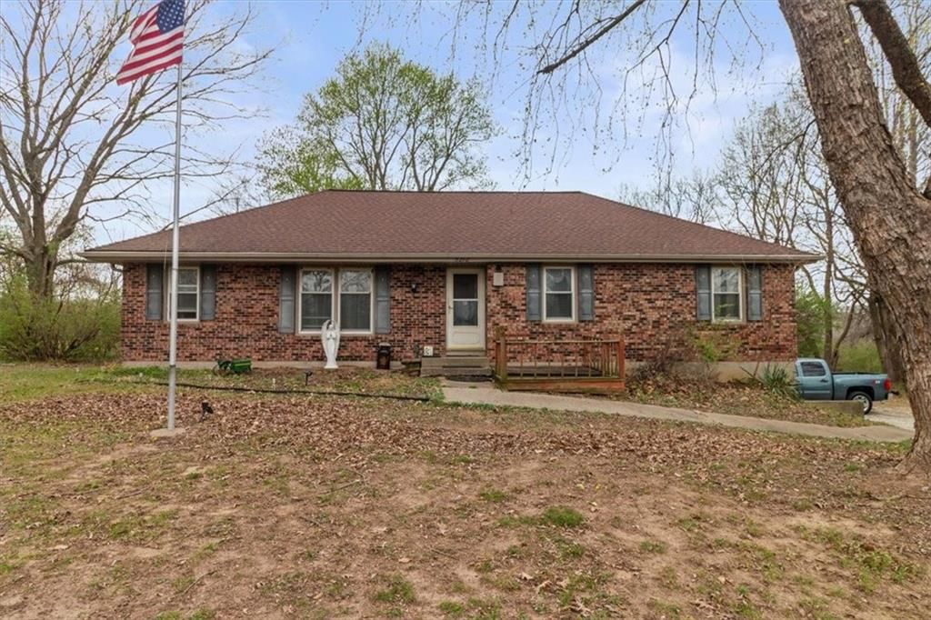 5212 N Galvin Road, Sibley, MO