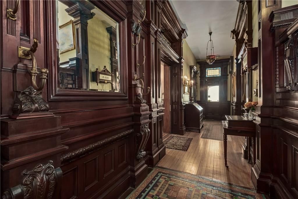 809-819 Hall Street — photo 25