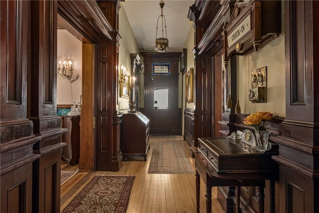 809-819 Hall Street — photo 26