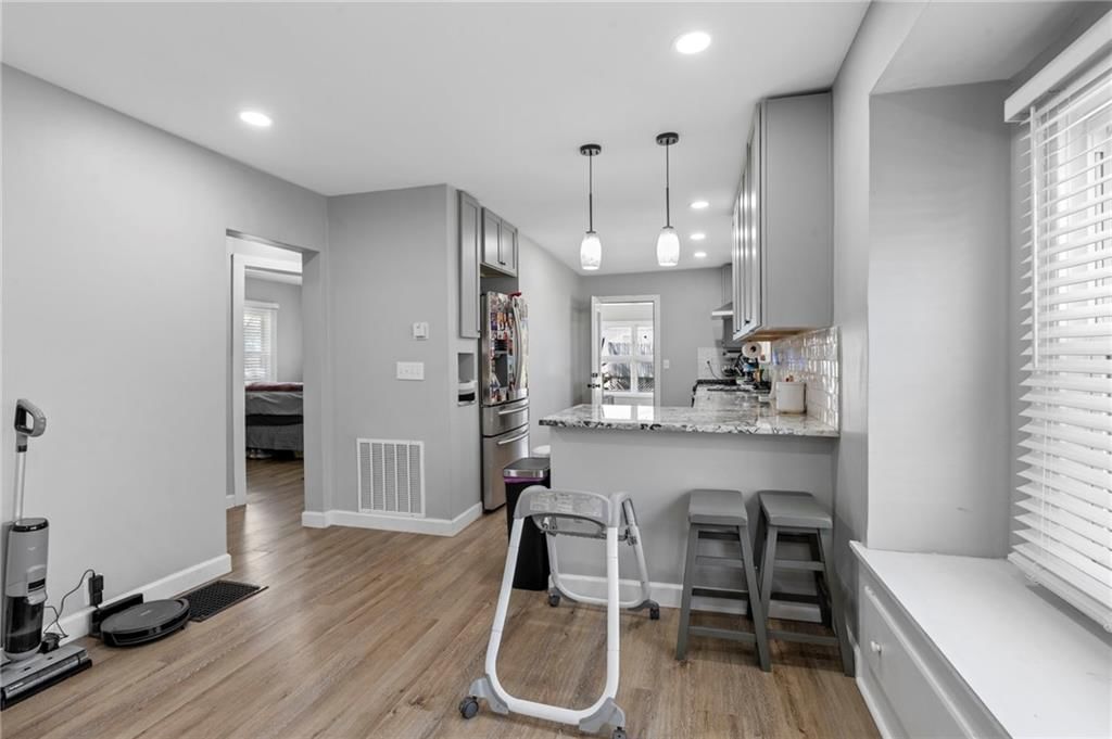 200 E Whittier Street — photo 6