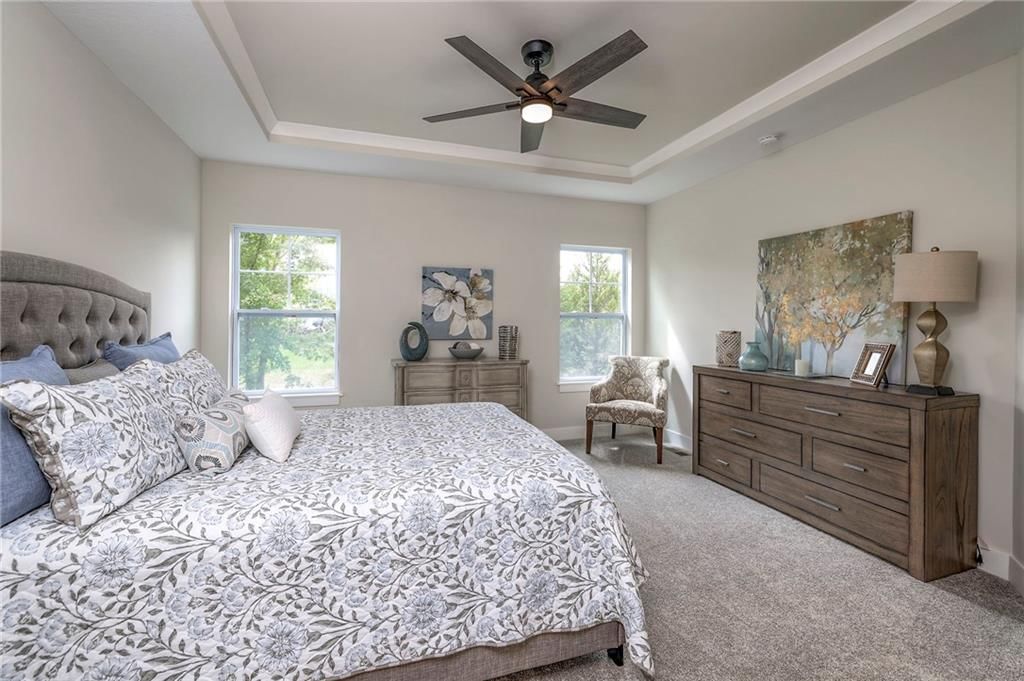 9860 W Greeley Street — photo 28