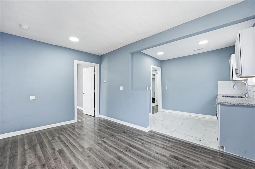 3816 E 37th Street — photo 5