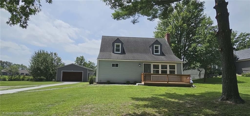 1600 Country Club Drive, Pleasant Hill, MO