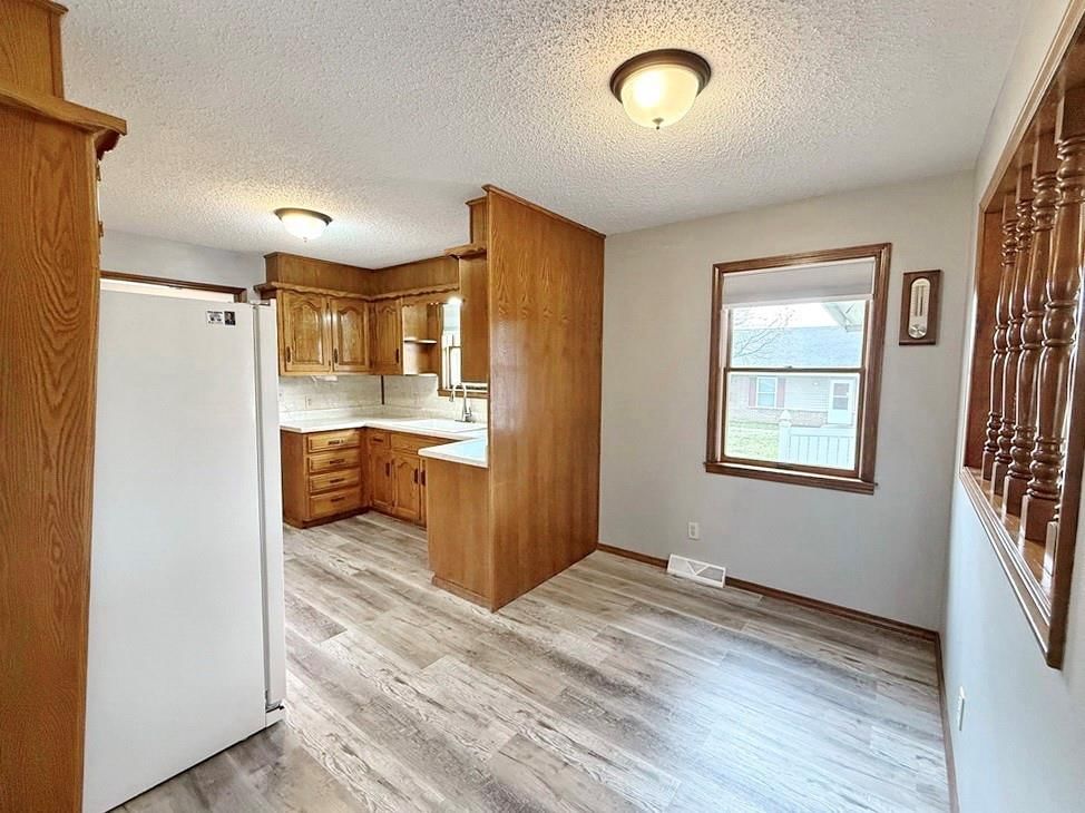 1303 S Forest Street — photo 16