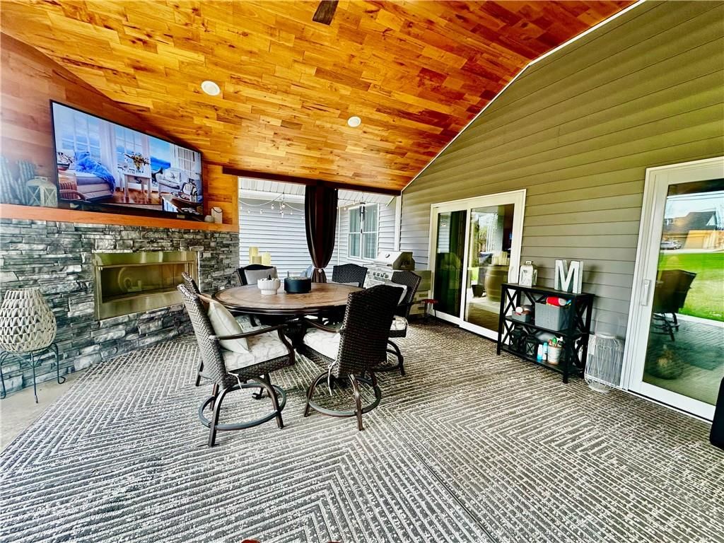186 N Sunset Drive — photo 52