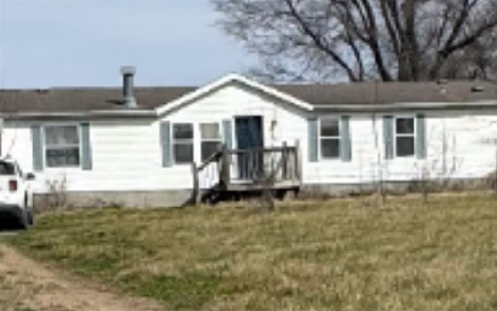 1457 NW 325th Road, Holden
