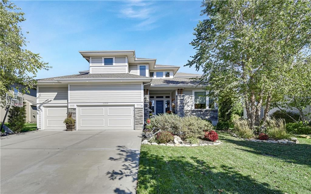 11510 W 157th Terrace, Overland Park, KS