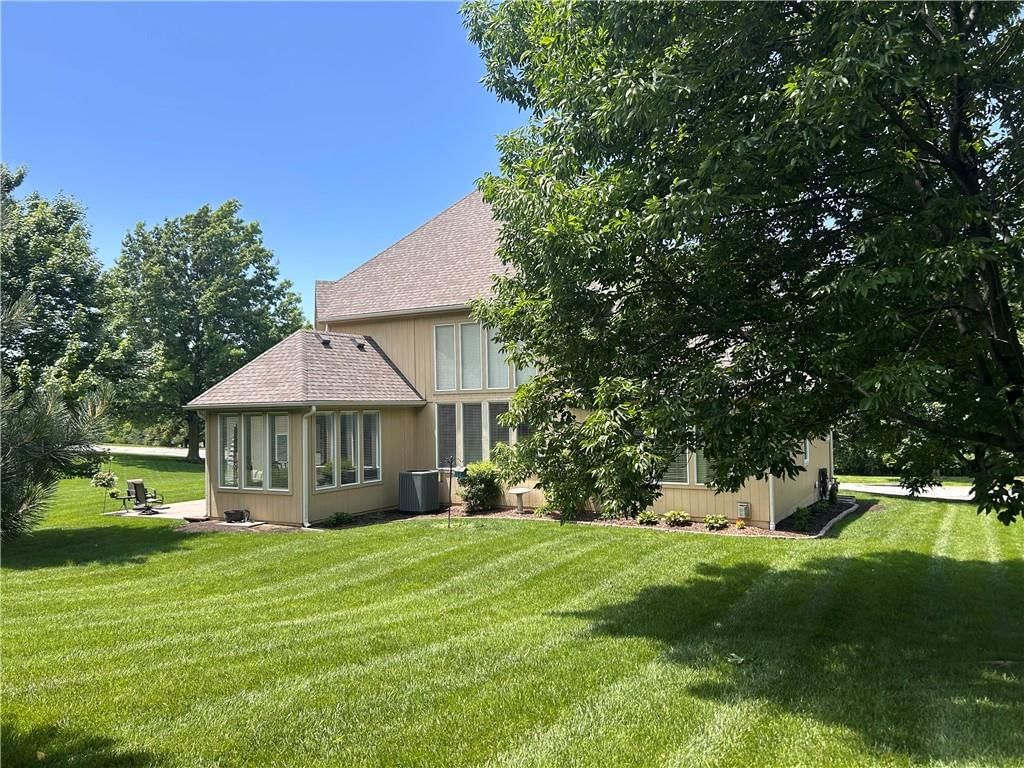 1019 SW Coachlight Court — photo 44