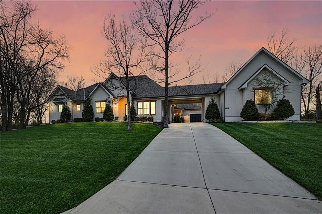 18340 Mohawk Lane, Stilwell, KS