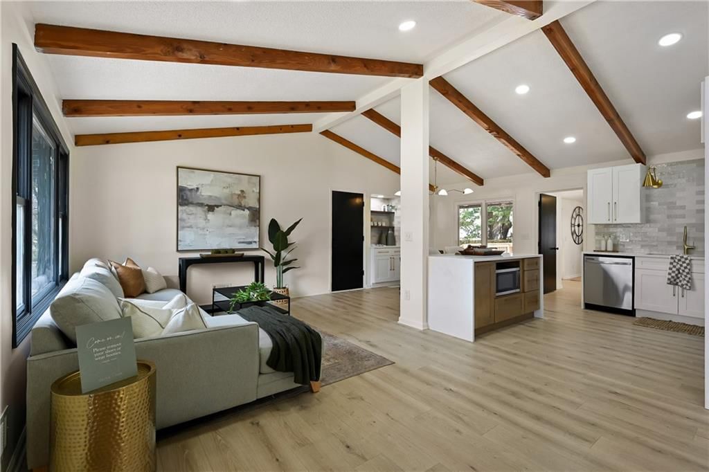 7529 Lamar Avenue — photo 3