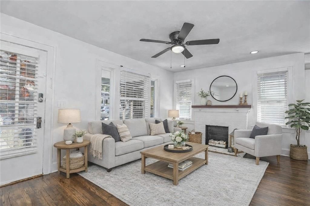 5528 Woodland Avenue, Kansas City, MO
