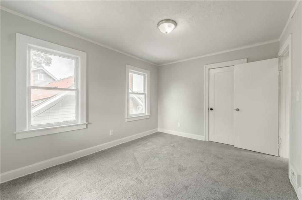 2219 E Meyer Boulevard — photo 21