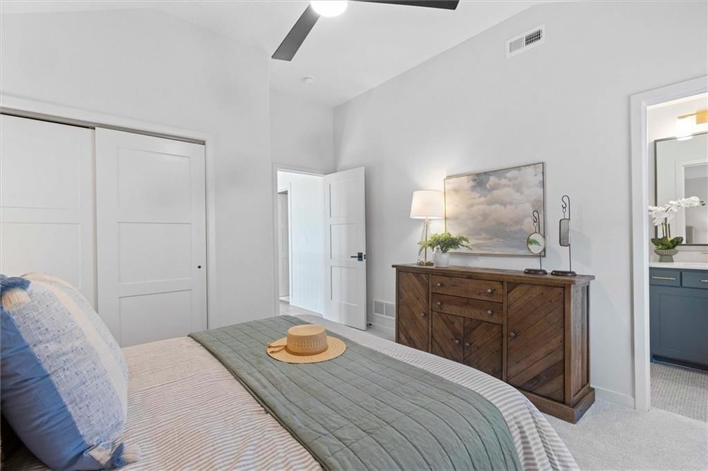16932 Parkhill Street — photo 48